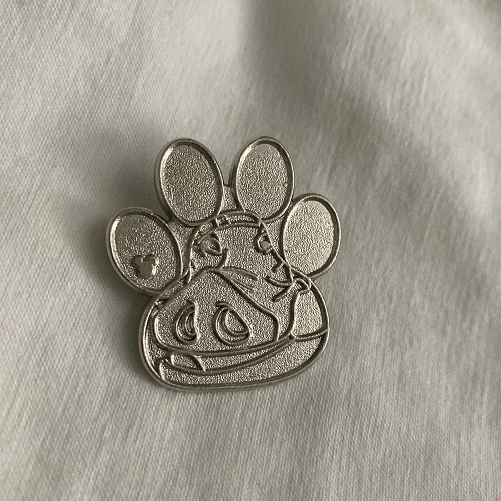 Disney Lion King Pumba Warthog Pawprint Character Pin